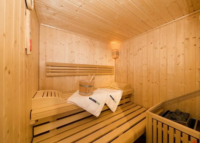 Near Arena Wildkogel 木屋 *