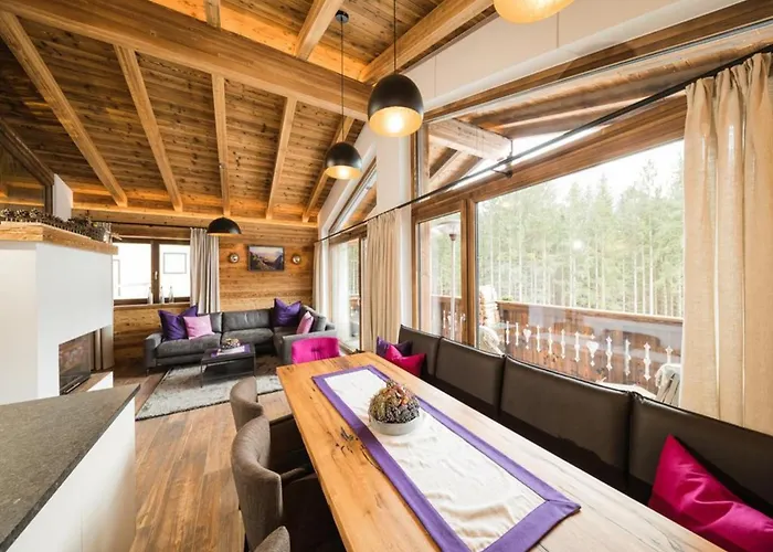 Near Arena Wildkogel 木屋